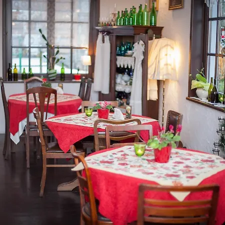 Couette-café Gosciniec I Herbaciarnia Pod Zlota Lyzwa 3*